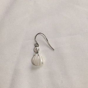 4 for 14: Cute seashell earring
